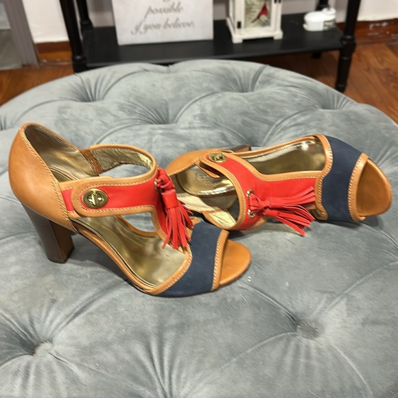 COACH tan, red and blues in EXCELLENT CONDITION. - Picture 6 of 6